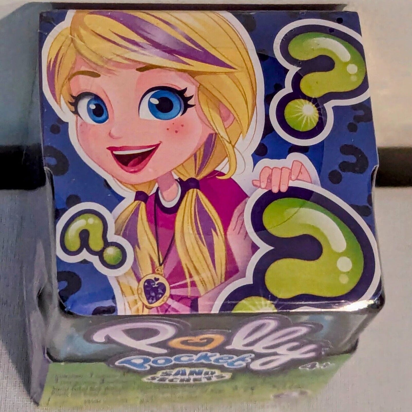 Polly Pocket Sand Secrets Series 3 Mystery Pack Playset