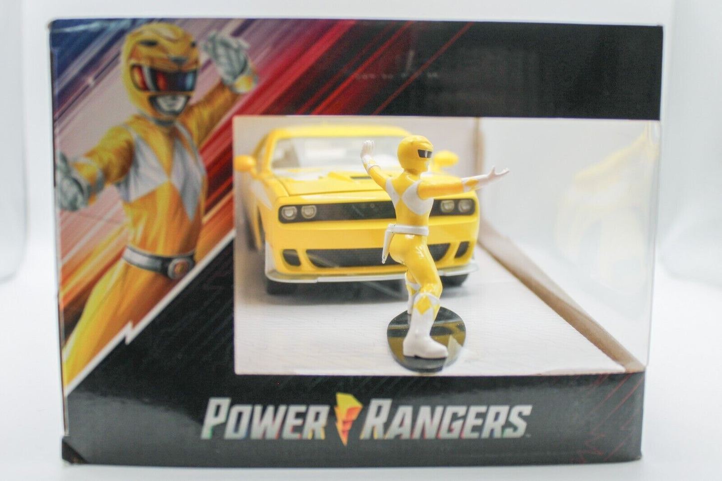 Jada 1/24 Diecast, Dodge Challenger SRT Hellcat & Yellow Power Ranger Figure