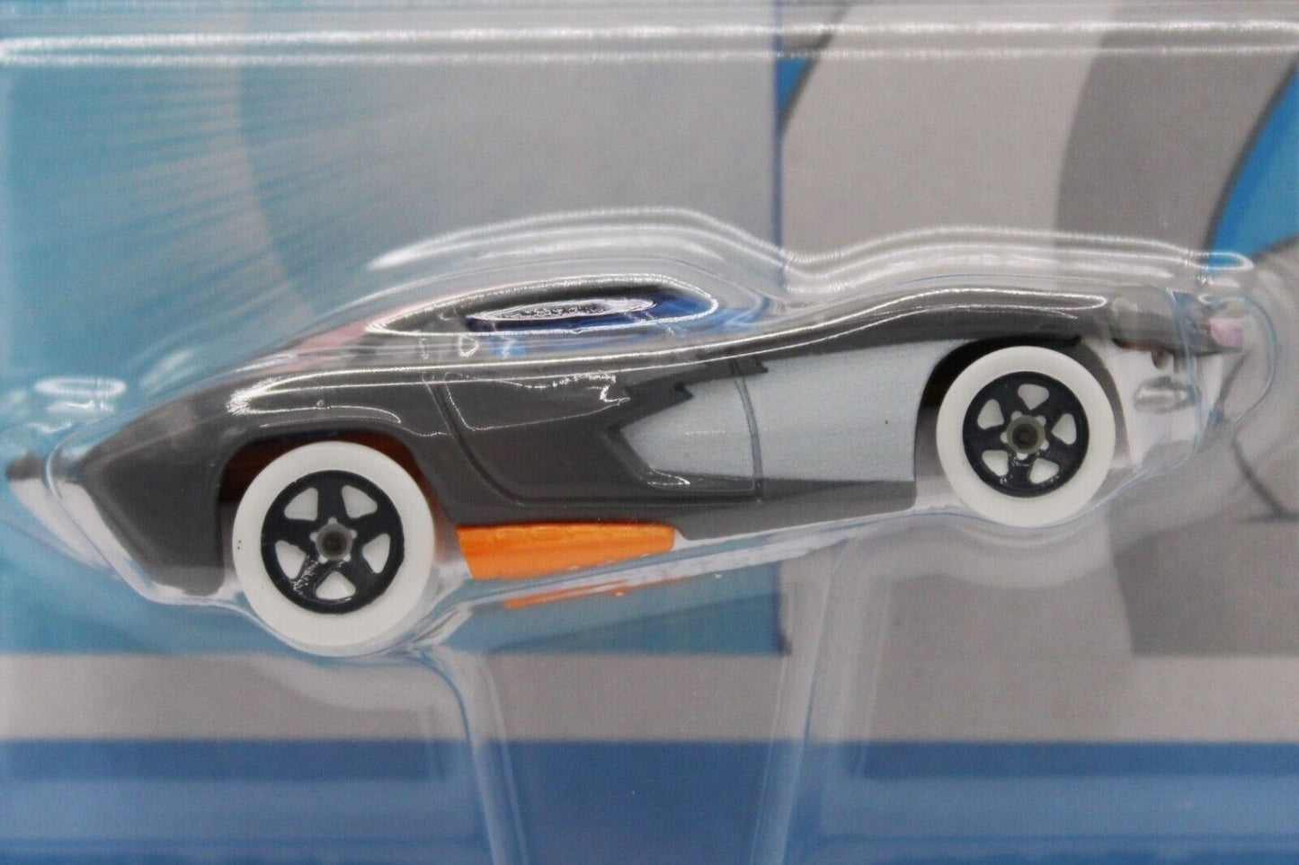 Hot Wheels 1:64 Diecast Character Cars Looney Tunes 7 Car Complete Set