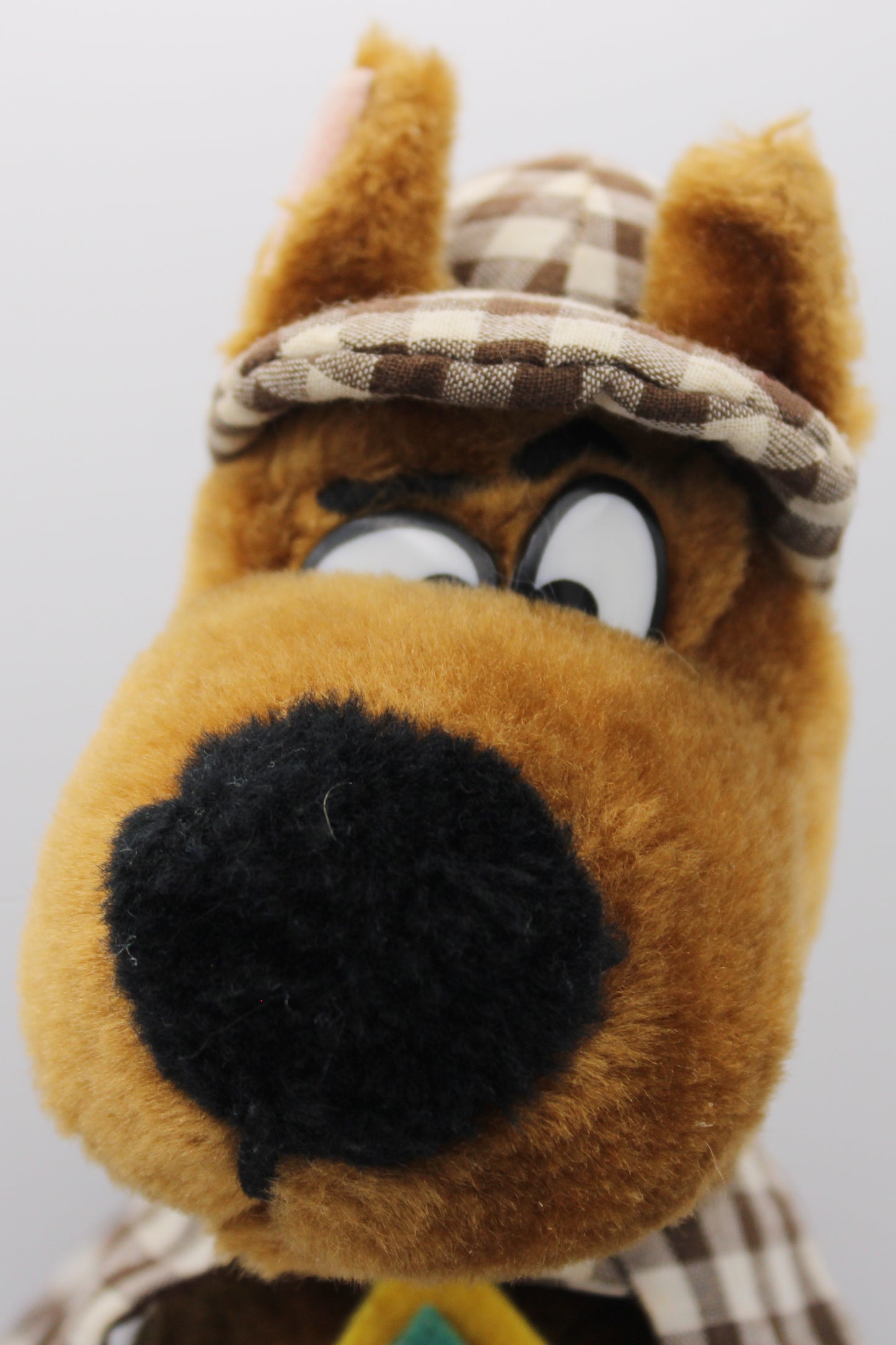 Cartoon Network Scooby Doo Sherlock Holmes Detective Plush 11 Inch