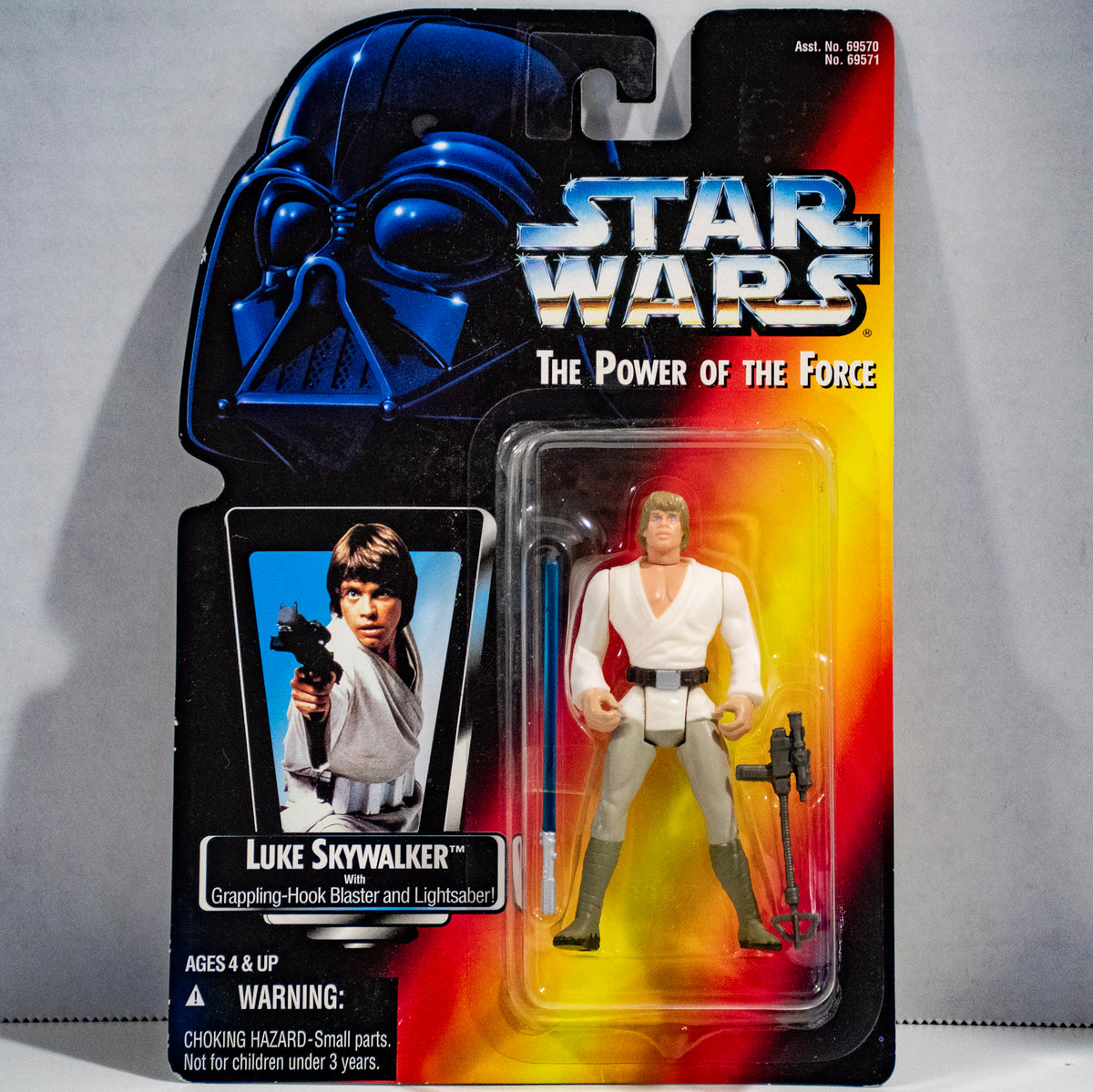 1995 Kenner Star Wars The Power of the Force Luke Skywalker Action Figure (Red Card) - Short Saber