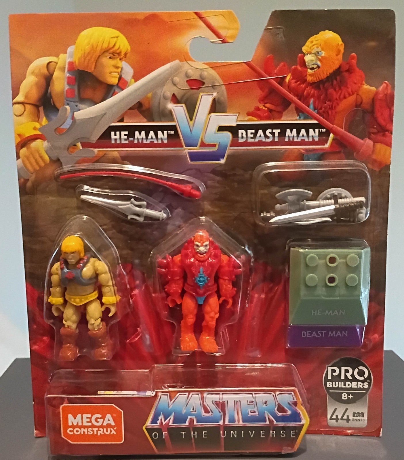 Masters Of the Universe He-Man Beast Man Trap Jaw Figures Skeletor Head MEGA CON
