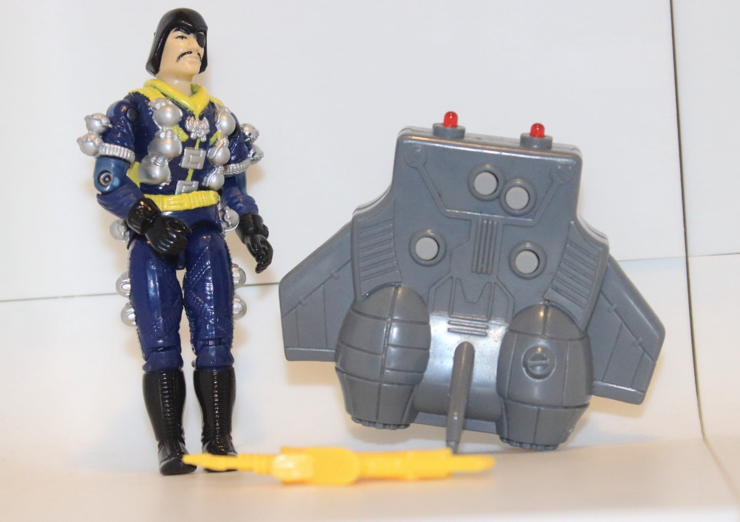 GI Joe 1991 Super Sonic Fighters Major Bludd with Machine Gun Rifle & Jet Pack