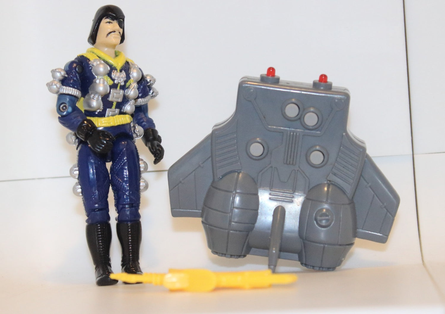 GI Joe 1991 Super Sonic Fighters Major Bludd with Machine Gun Rifle & Jet Pack