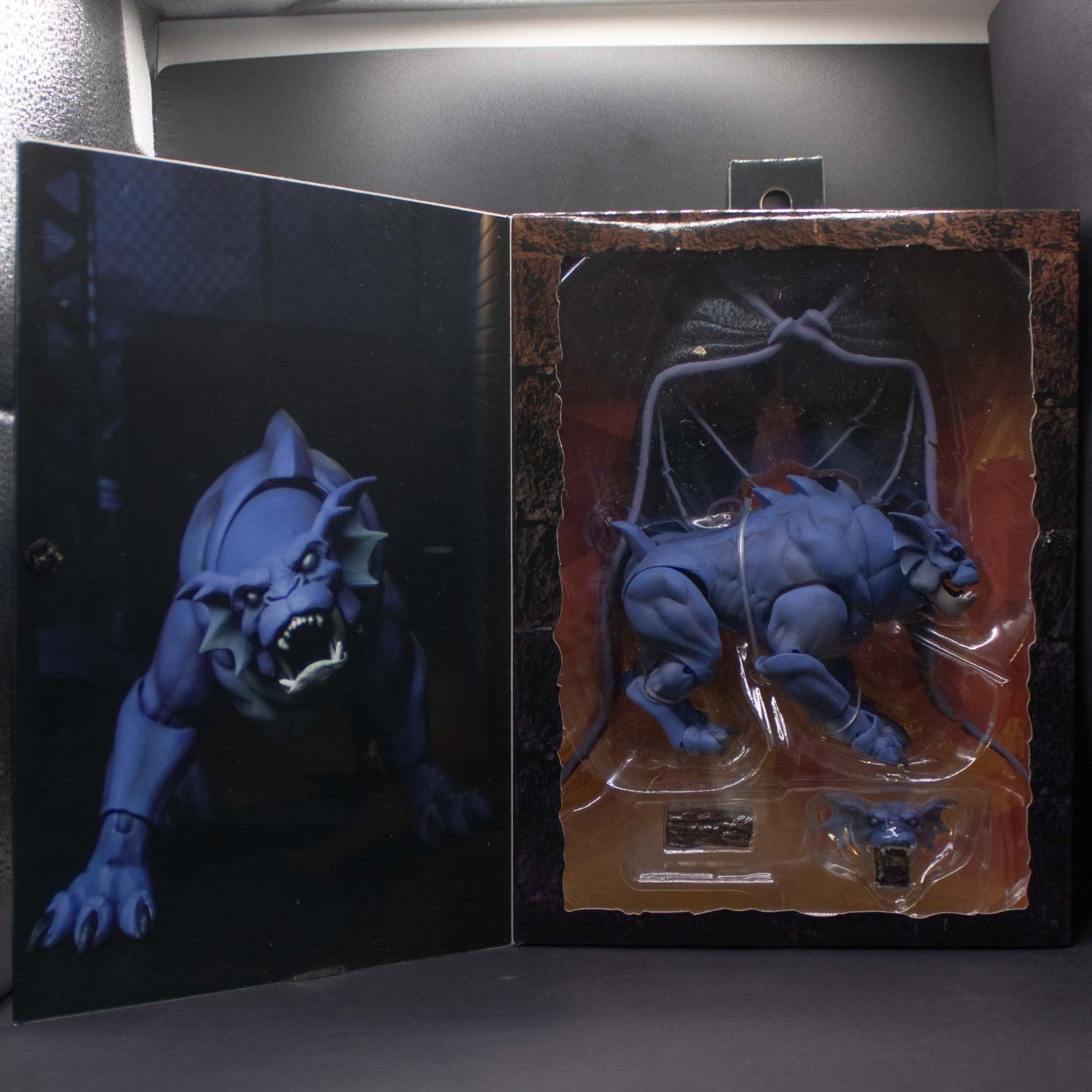 NECA Disney Gargoyles Goliath and Ultimate Bronx Action Figures