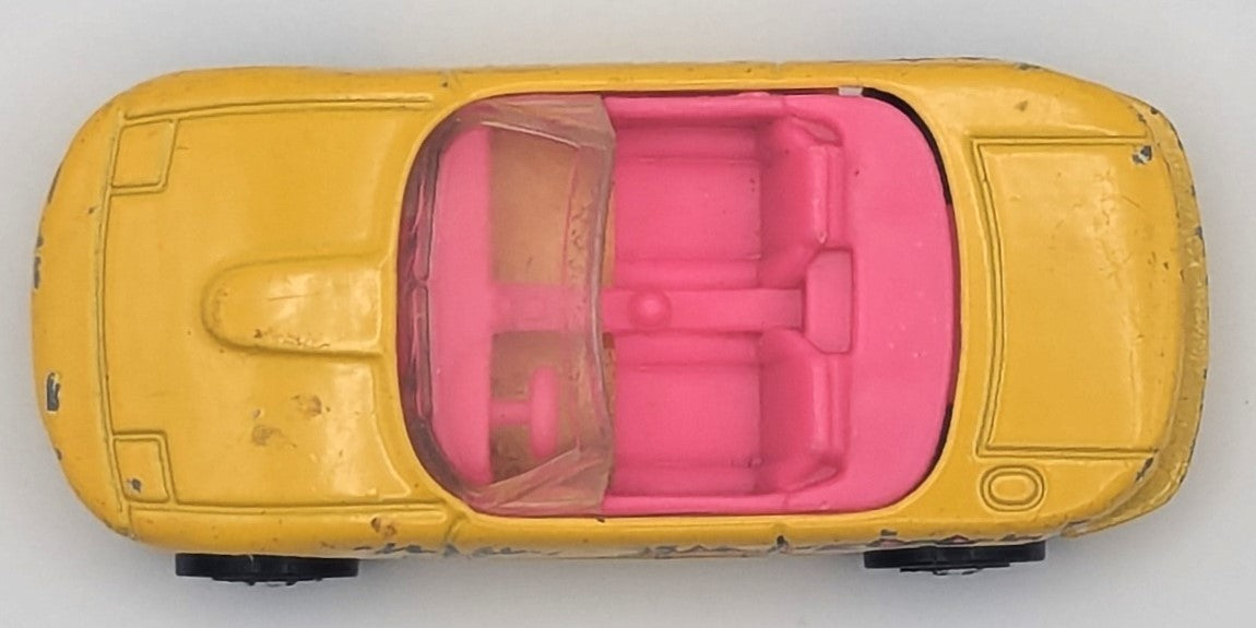 Vintage 1990 Hot Wheels Mazda MX-5 Miata Convertible Car Yellow & Pink