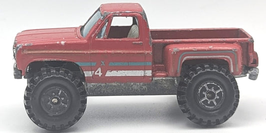 1/64 Scale 1979 Chevy Stepside 4x4 Pickup Truck Diecast Vehicle - Yatming 1091
