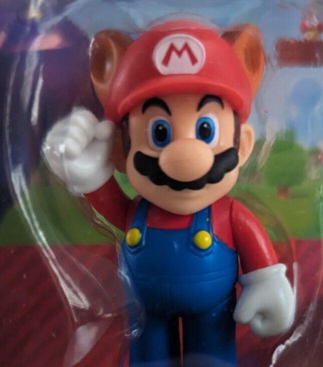 World of Nintendo Super Mario Raccoon Mario 2.5" Figure Card & Bubble Packaging