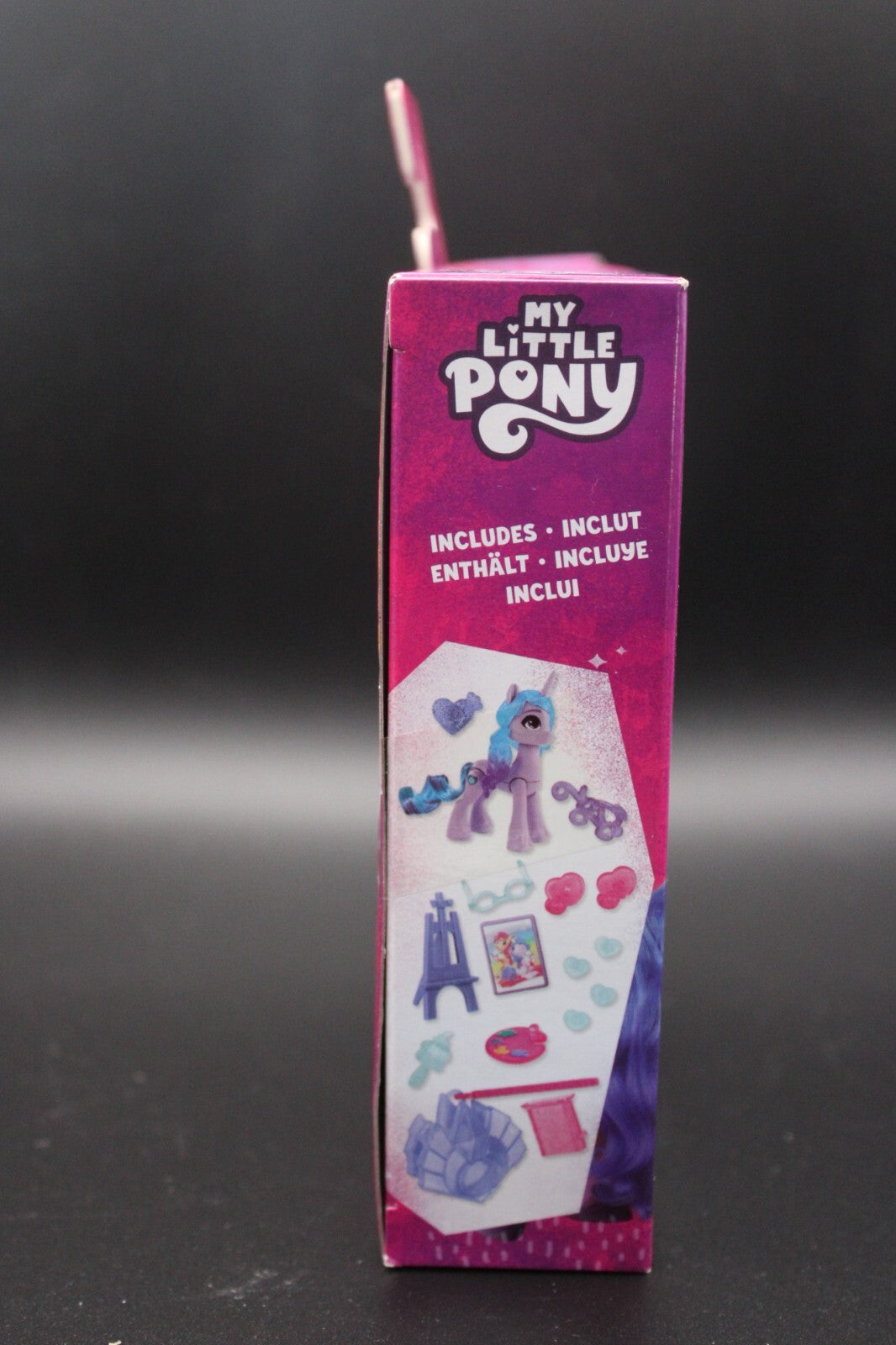 My Little Pony Cutie Mark Magic - Izzy Moonbow Figure w/ 16 Accessories