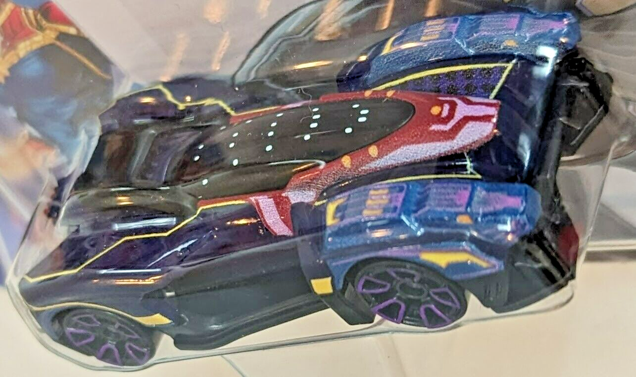 Hot Wheels Pixar Disney 100 Years Black Panther Character Car - Shuri