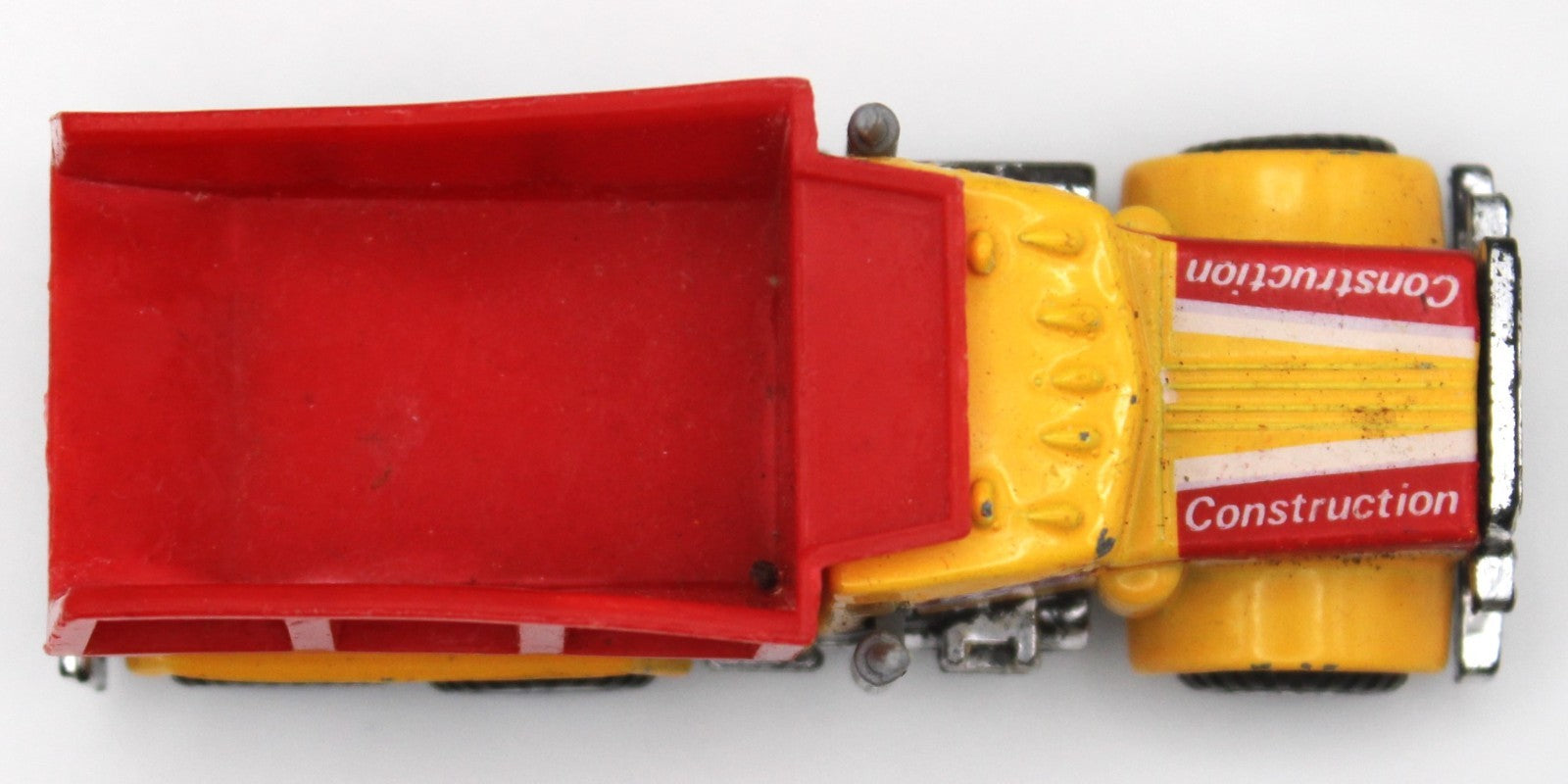 1981 Vintage Old Matchbox Peterbilt Dump Truck Pace Yellow Red Construction