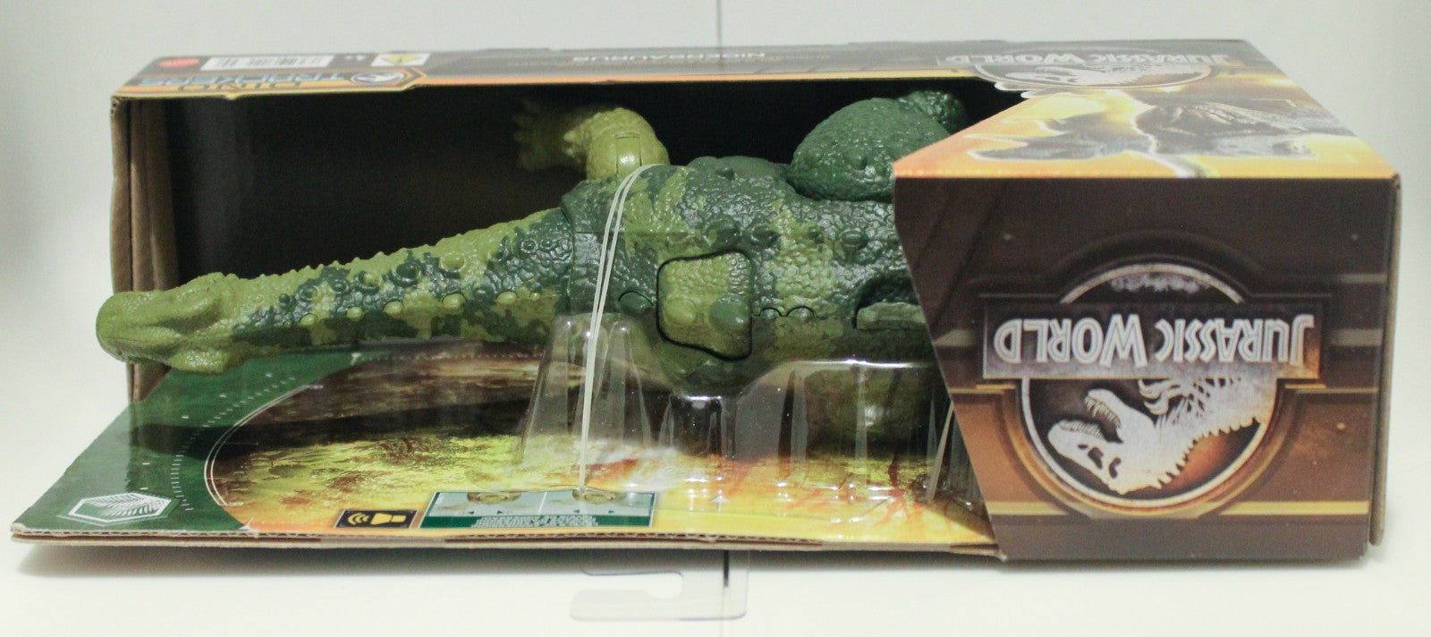 Jurassic World (Park) Dino Trackers Wild Roar Nigersaurus Action Figure