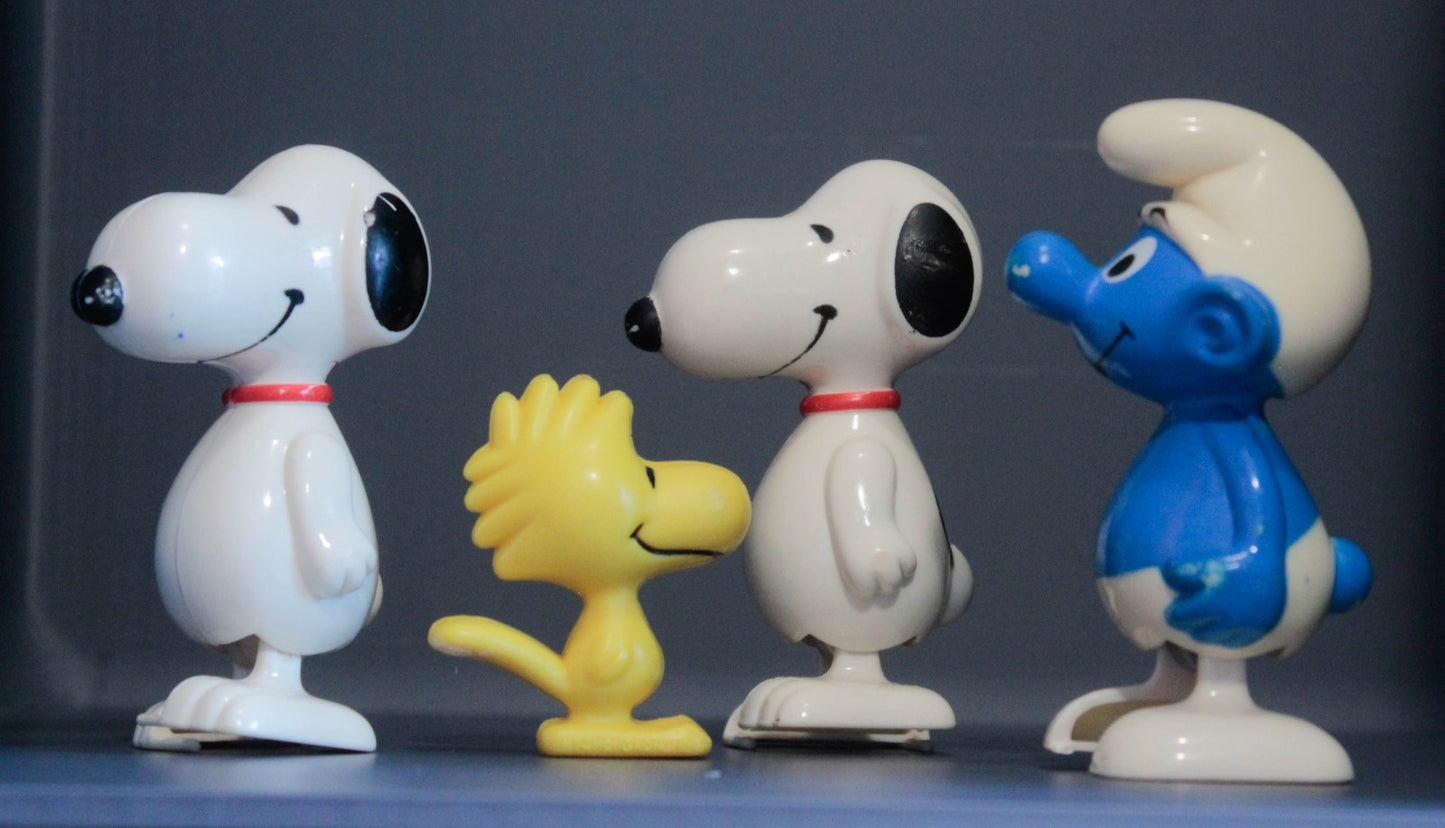 Lot of  Vintage Wind Up Toys 2 x Snoopy (Peanuts) 1 x Smurf Non-Working Pieces