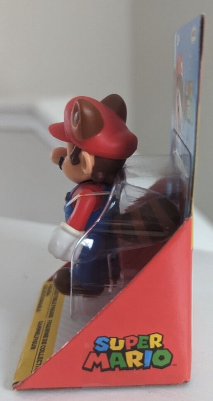 World of Nintendo Super Mario - Raccoon Mario 2.5" Figure (Checklane Packaging)