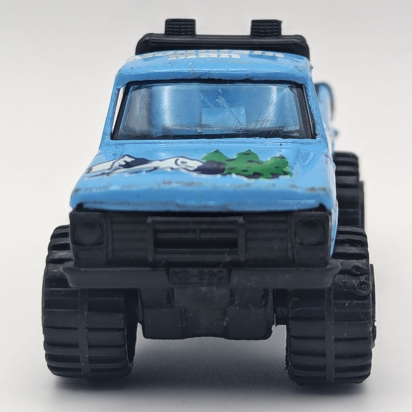 Vintage 1981 Matchbox Mountain Man Mini Pick Up Truck Blue White Diecast