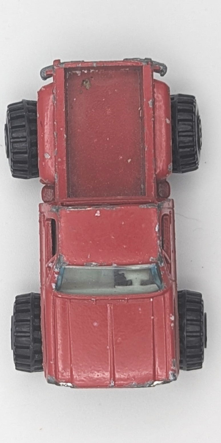 1/64 Scale 1979 Chevy Stepside 4x4 Pickup Truck Diecast Vehicle - Yatming 1091