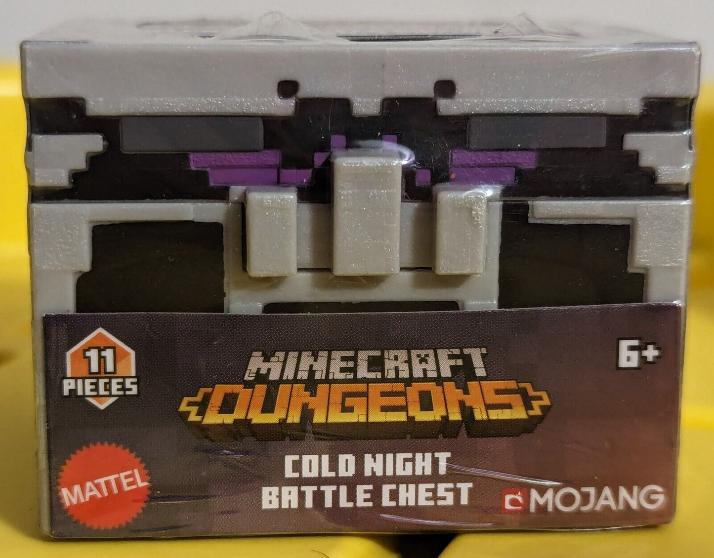 Minecraft Dungeons Cold Night Battle Chest Sealed 11 Pieces Brand New