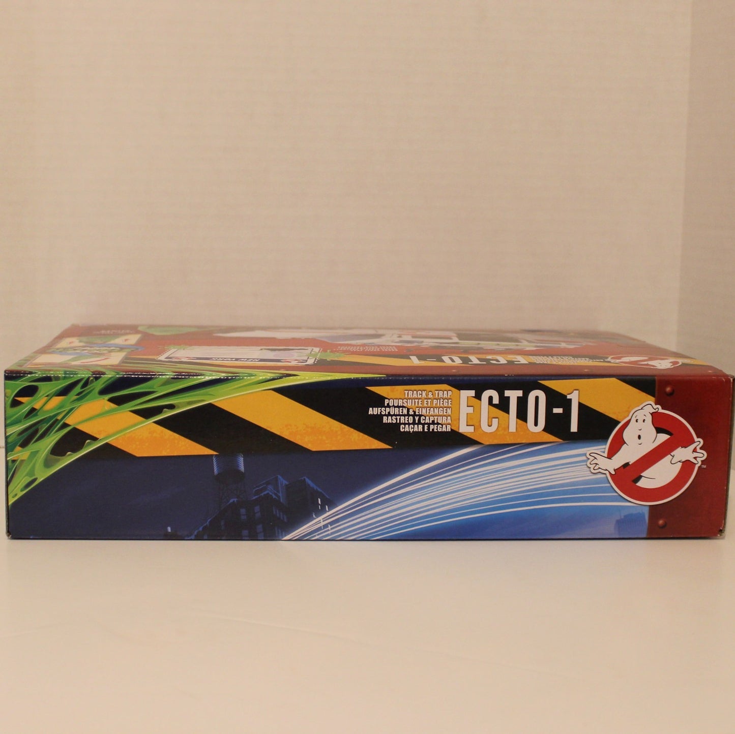 2024 Hasbro Ghostbusters Track & Trap Ecto-1 Vehicle with Stretch Tech Slimer