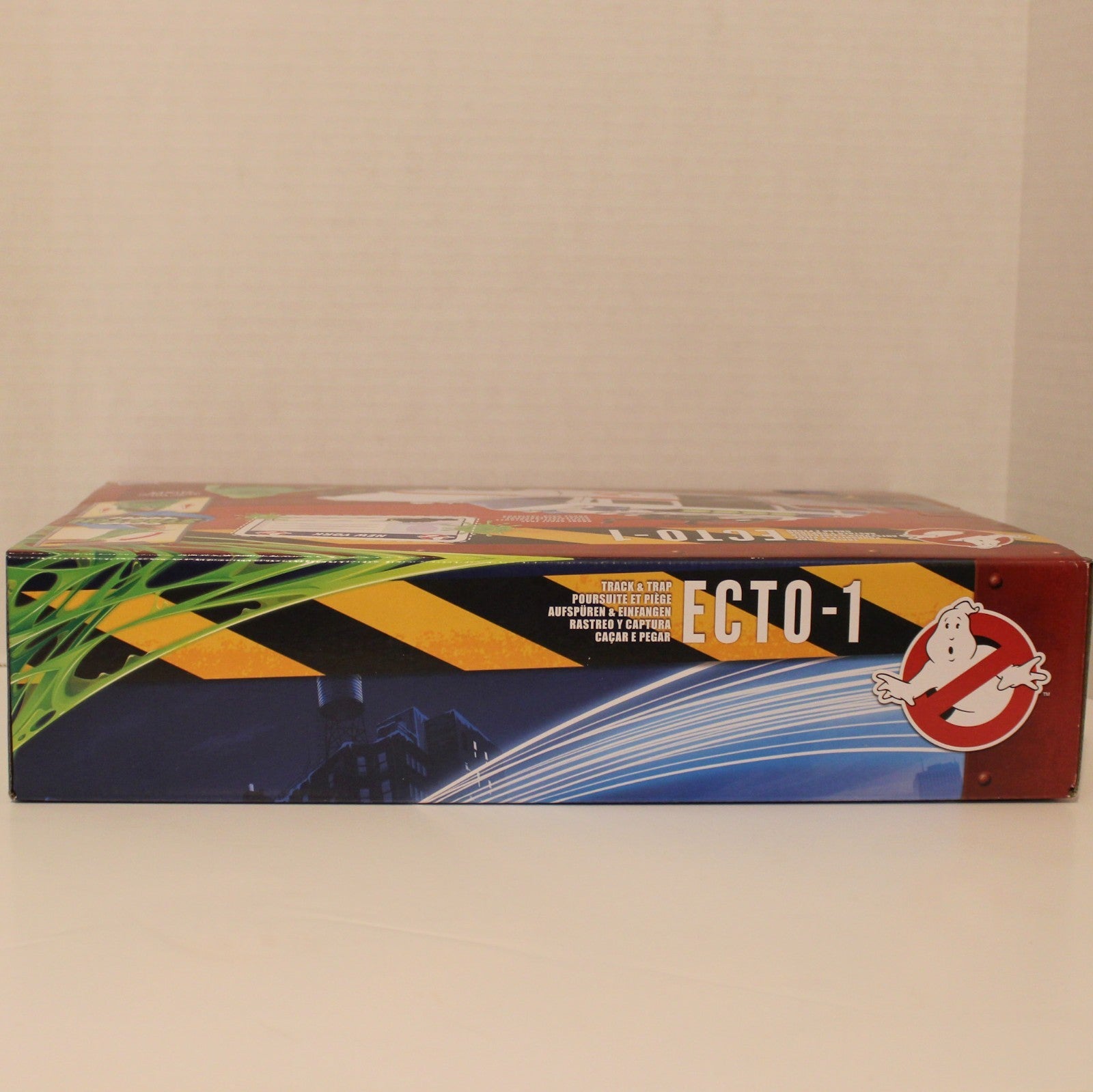 2024 Hasbro Ghostbusters Track & Trap Ecto-1 Vehicle with Stretch Tech Slimer