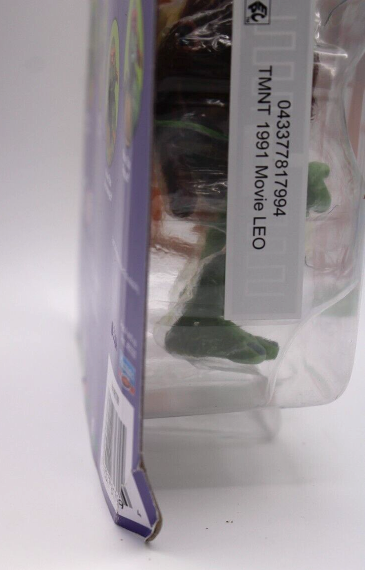 2023 Retro Playmates Teenage Mutant Ninja Turtles Movie Star Leo (Damaged Card)