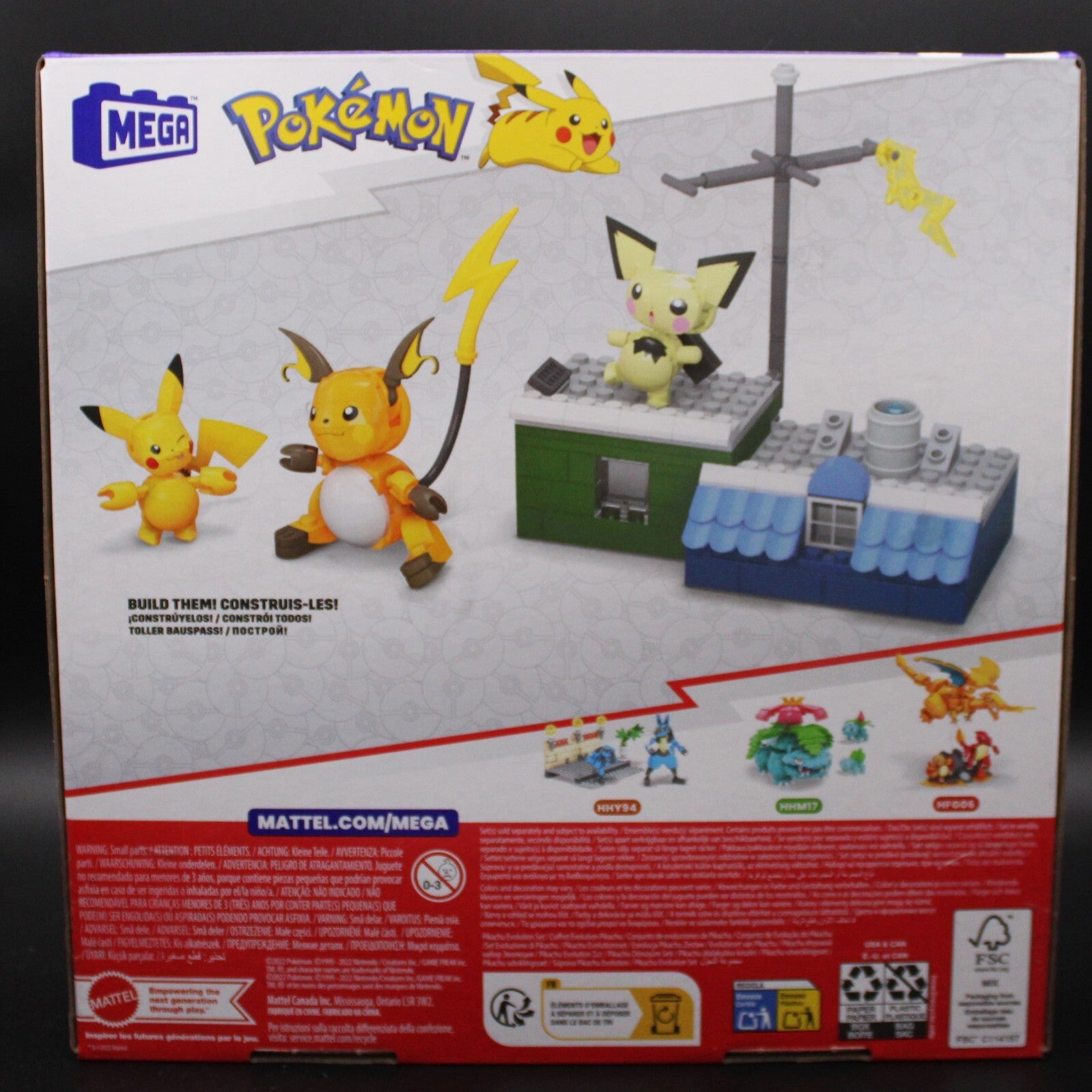 Pokémon Pikachu Evolution Set With Posable Figures Building Set (159 Pcs)