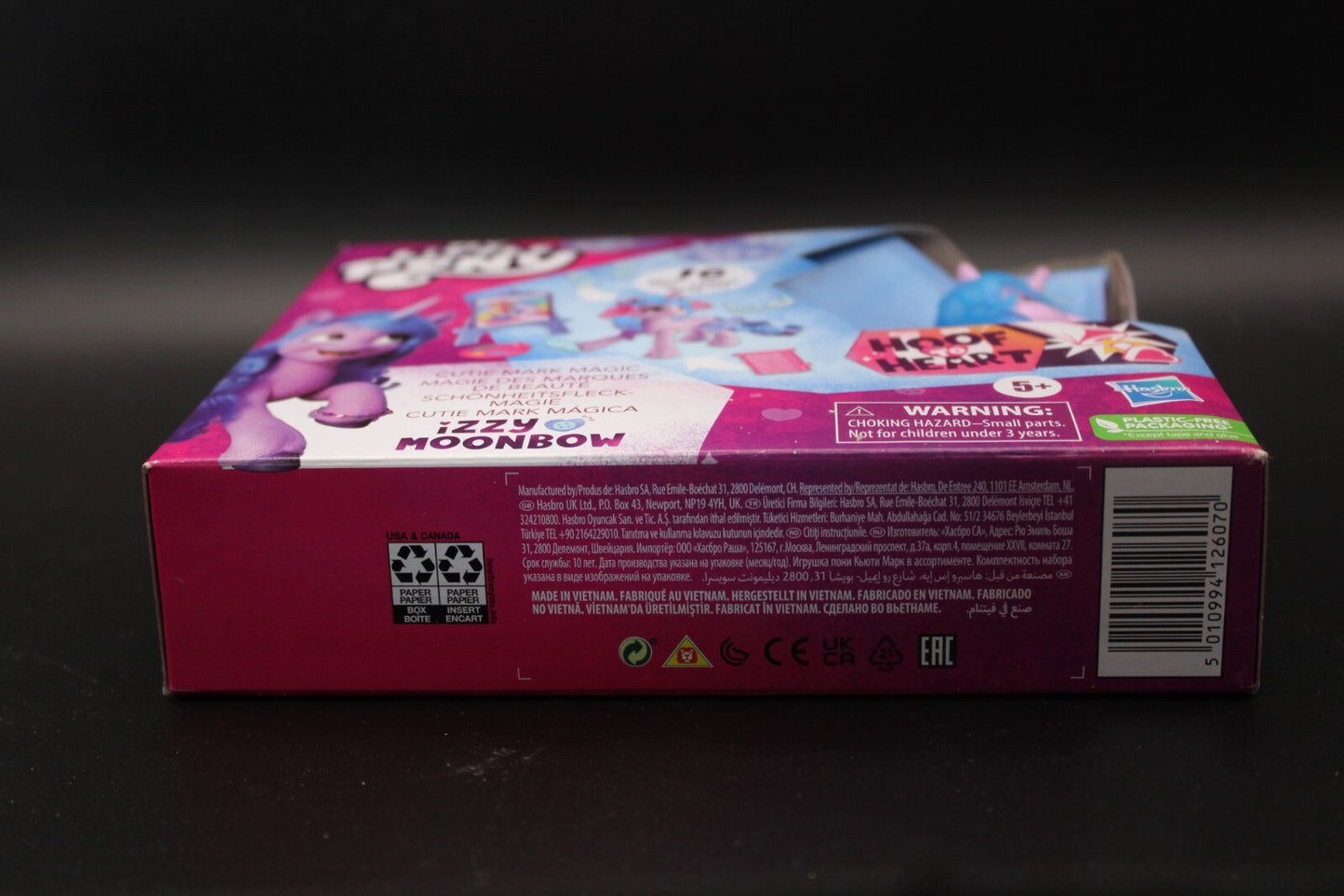 My Little Pony Cutie Mark Magic - Izzy Moonbow Figure w/ 16 Accessories