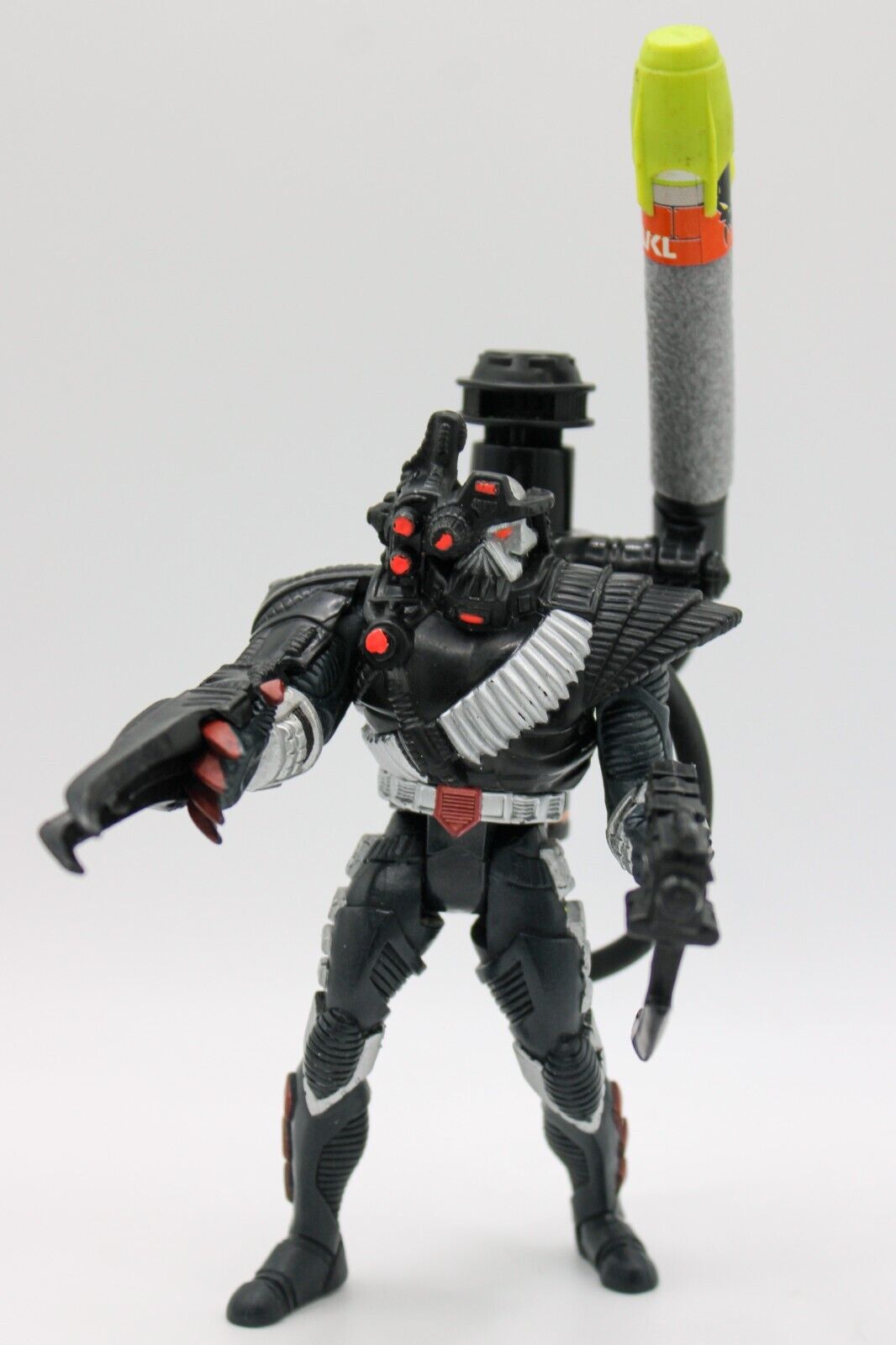 GI Joe Extreme S.K.A.R. Iron Claw Action Figure 1995 Complete with Foam Missile