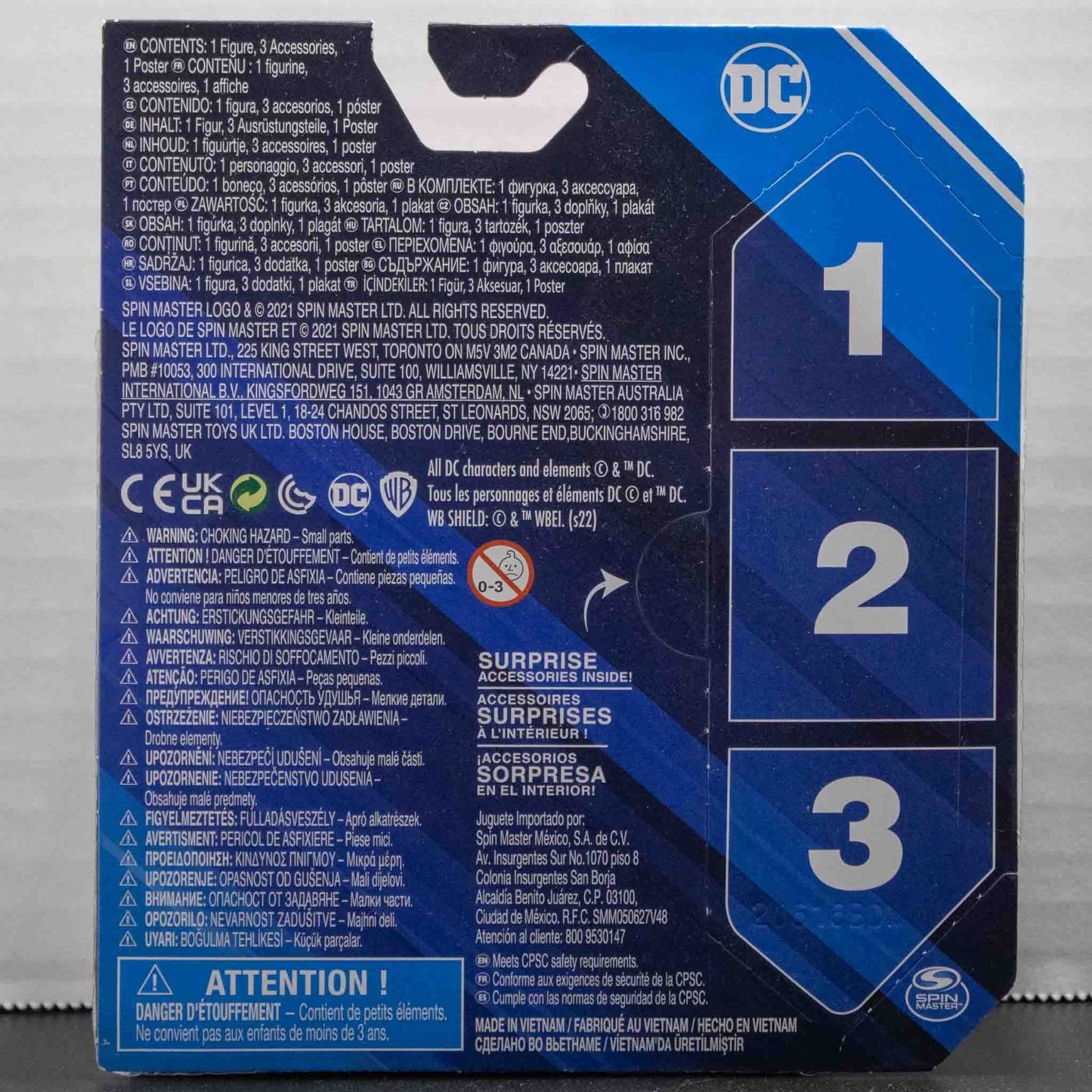 DC Superman and Combat Batman 4 Inch Spinmaster Figures w/ Surprise Accessories