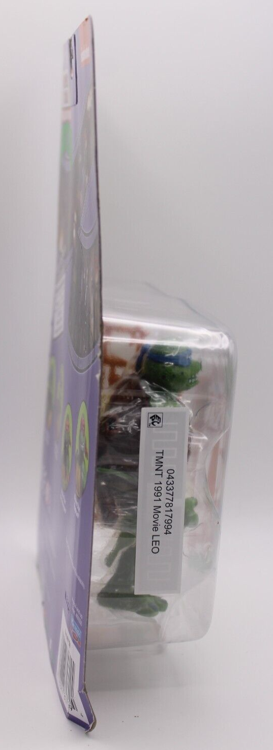 2023 Retro Playmates Teenage Mutant Ninja Turtles Movie Star Leo (Damaged Card)