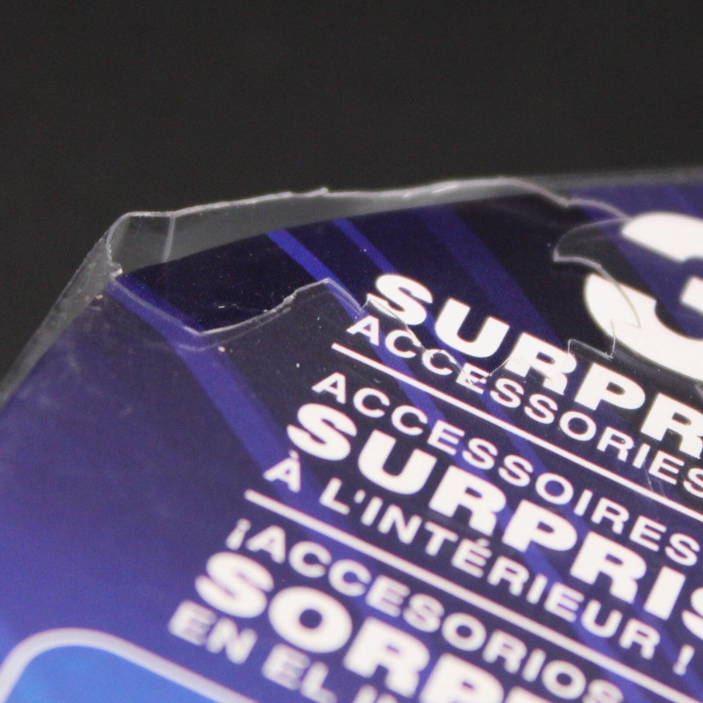 2021 DC Super Hero Shazam Action Figure & 3 Surprise Accessories -Cracked Bubble