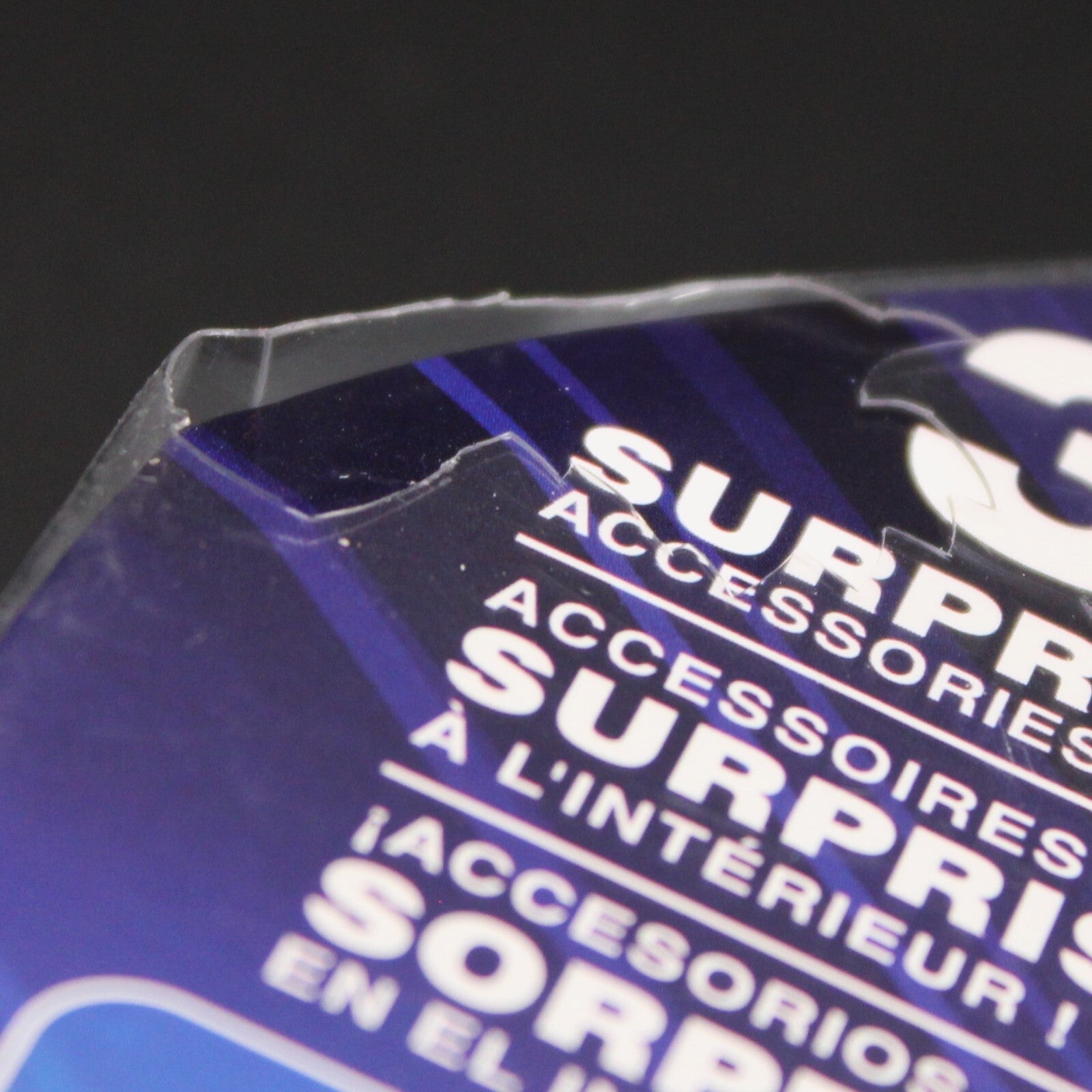 2021 DC Super Hero Shazam Action Figure & 3 Surprise Accessories -Cracked Bubble