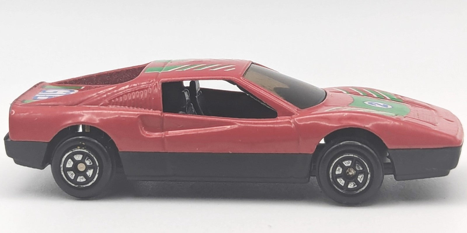 Vintage Yat Ming Ferrari 328 GTB Car Red #802 1/64 Scale Diecast Vehicle