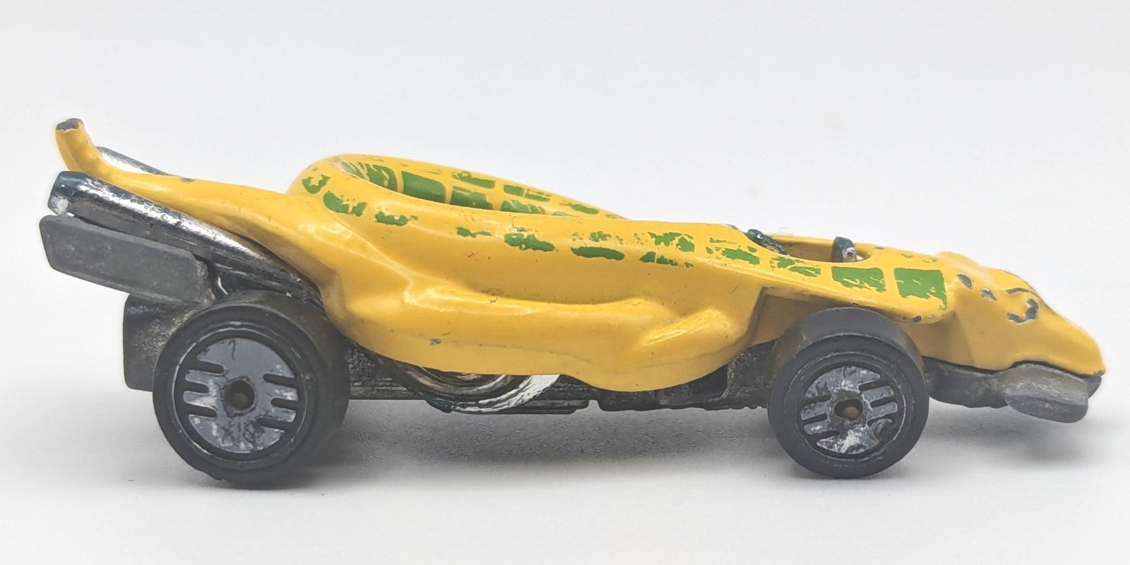 Vintage 1985 Mattel Hot Wheels Turboa Yellow Snake Race Car