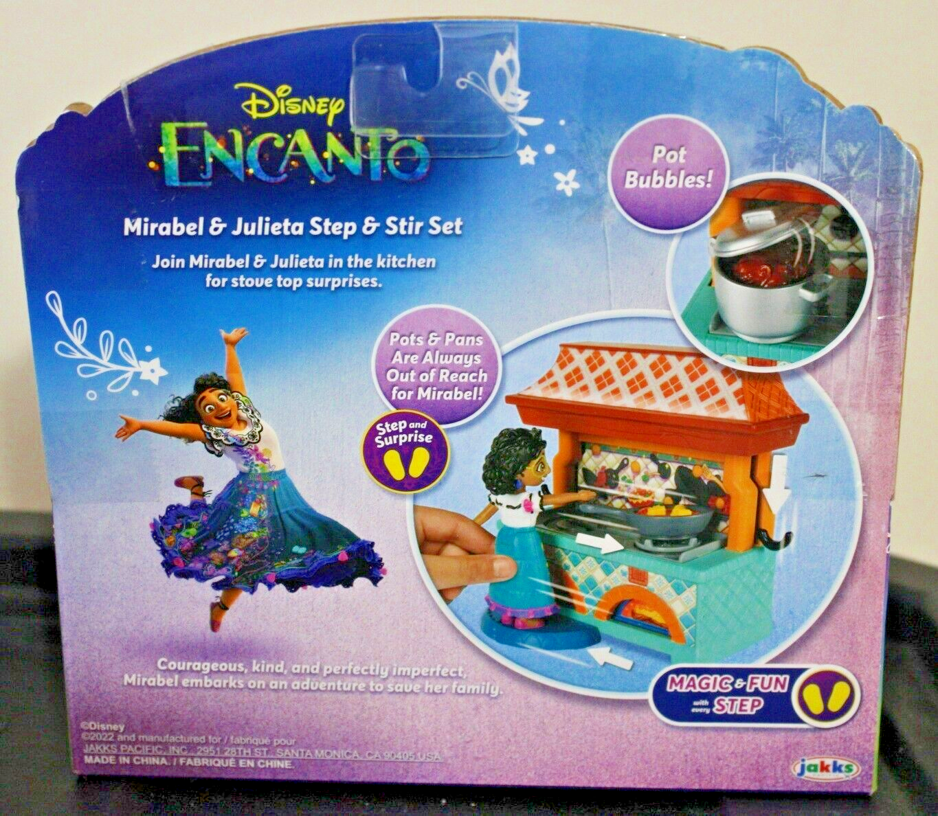 Disney Encanto Mirabel & Julieta Step & Stir Small Doll Kitchen Playset New Box