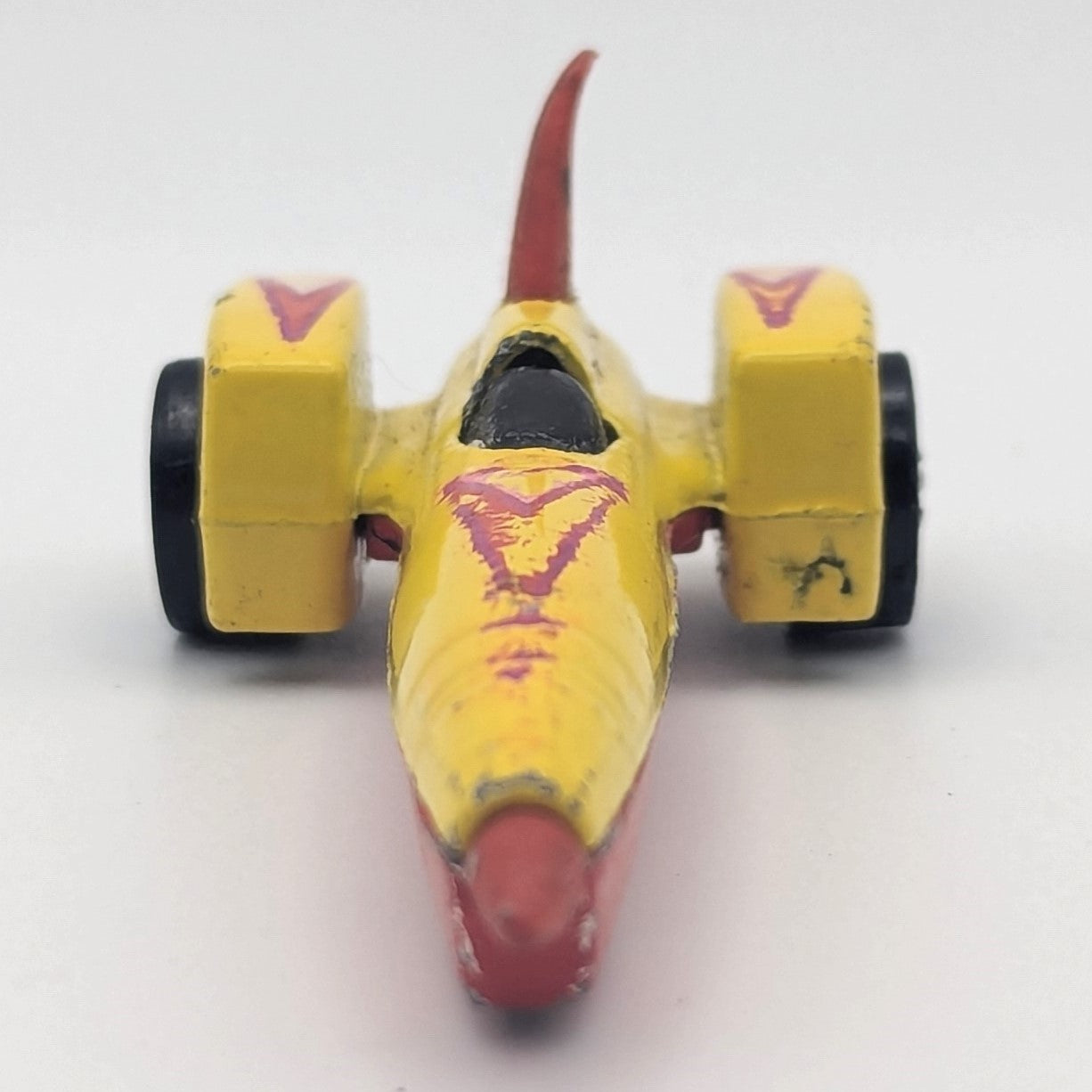 1988 Vintage Diecast Mattel Hot Wheels Tricar X8 Red/Yellow Dragster Speed Racer