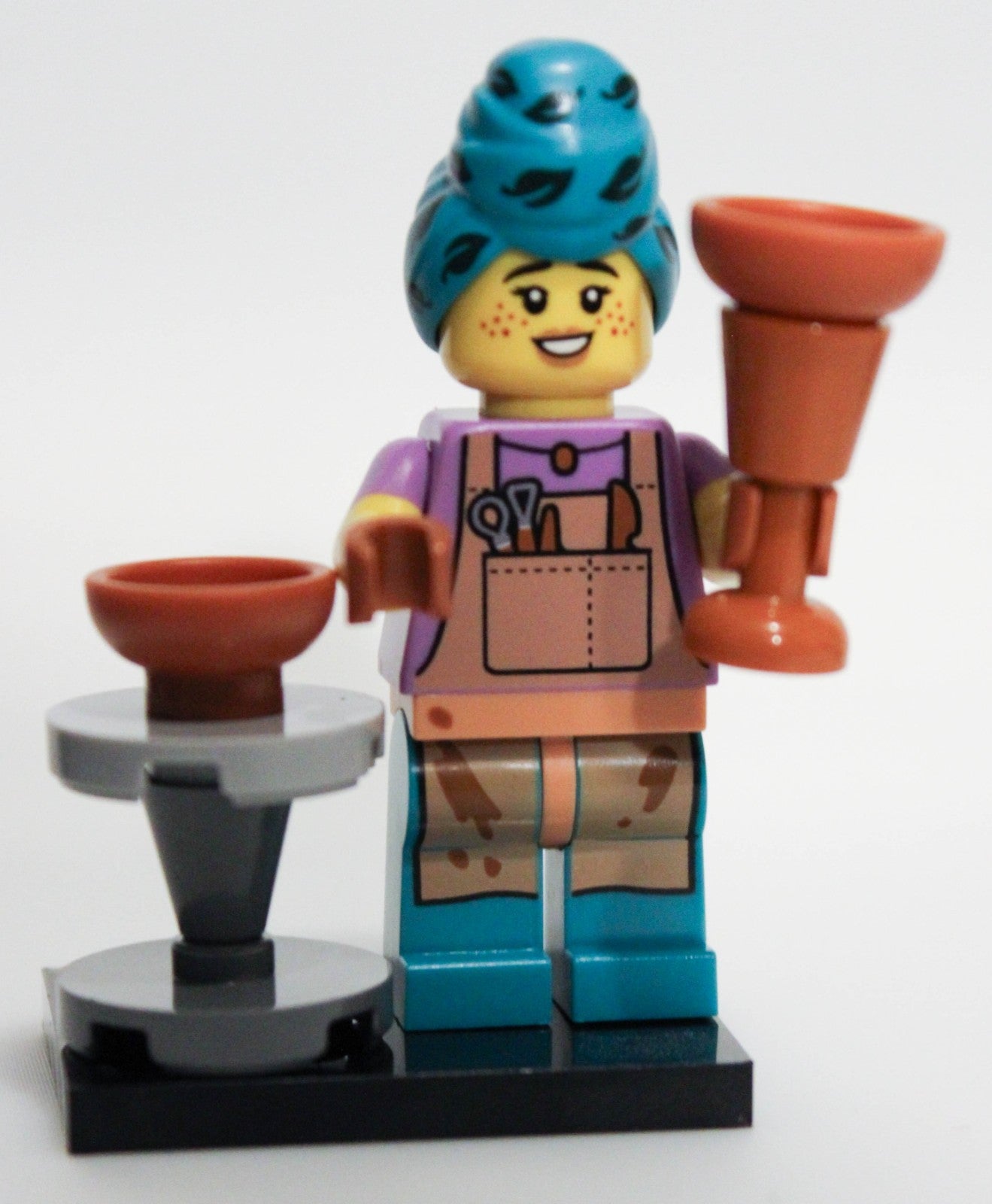 LEGO 71037 Minifigure Series 24 Lot Of 4 Robot Warrior/Referee/Paper Boy/Potter