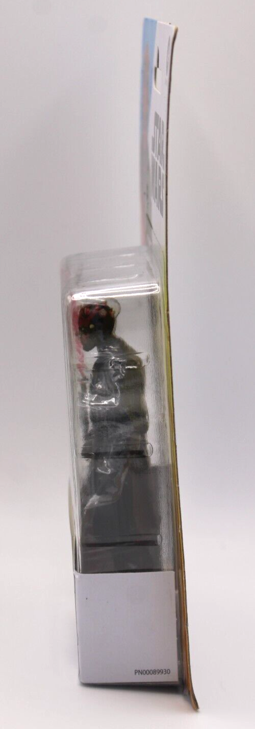 Disney Star Wars Darth Maul 4-Inch Action Figure & Accessory Collectible