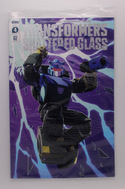 Transformers Shattered Glass Goldbug Figure With IDW/Hasbro Exclusive Comic