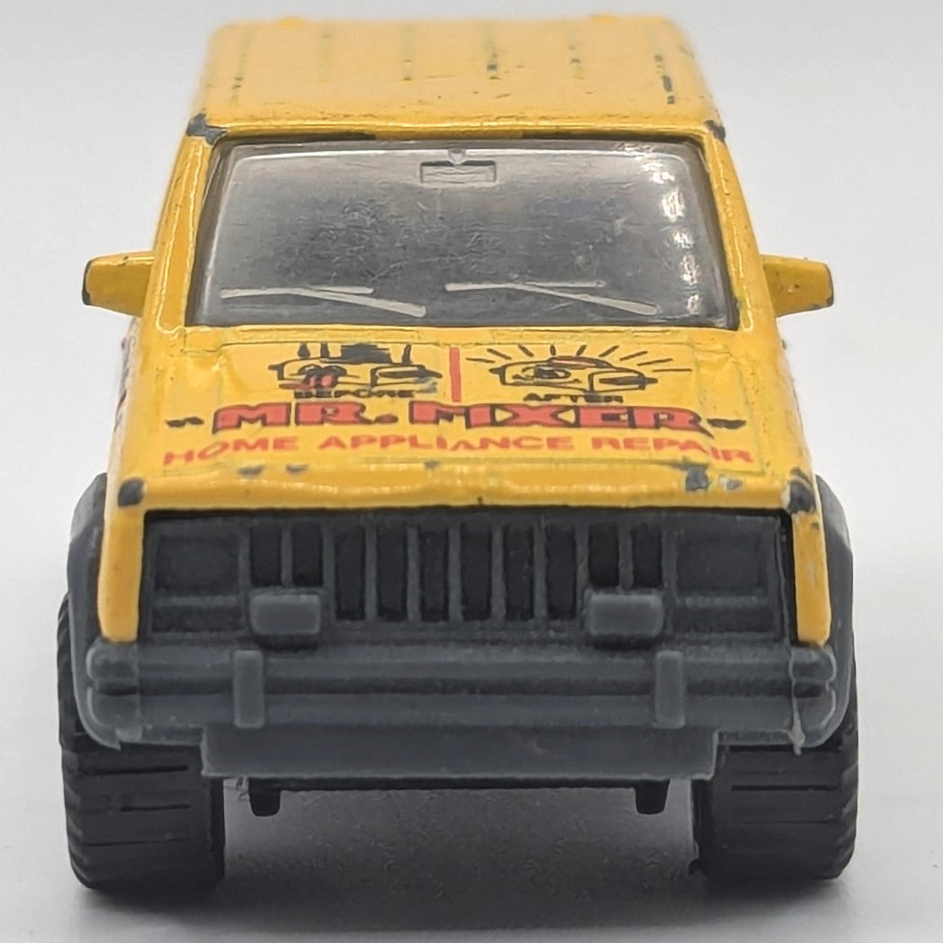 Vintage 1986 Matchbox Jeep Cherokee Mr. Fixer Home Appliance Repair Truck