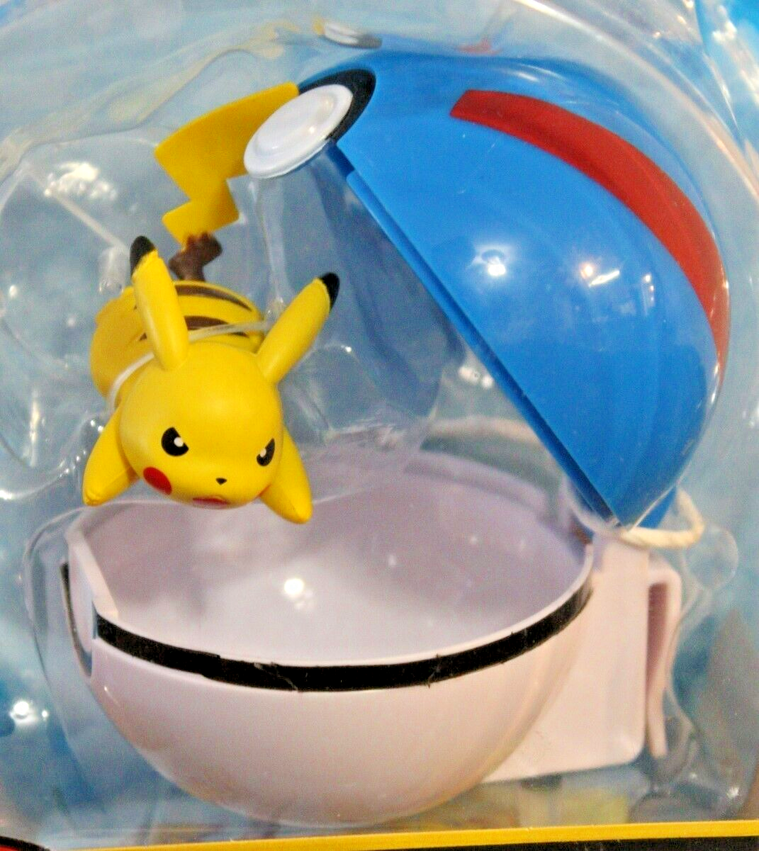 Pokemon Pikachu Great Ball Super Ball Tomy Clip & Carry Pokeball Figure