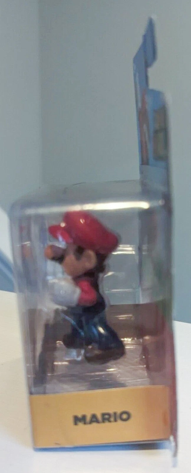 Jakks World of Nintendo Fist Bump Super Mario 2.5" Figure (Bubble Card Issue)