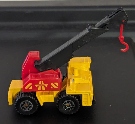 Matchbox Faun Mobile Crane Truck Yellow Red 1992 Diecast Thailand A166