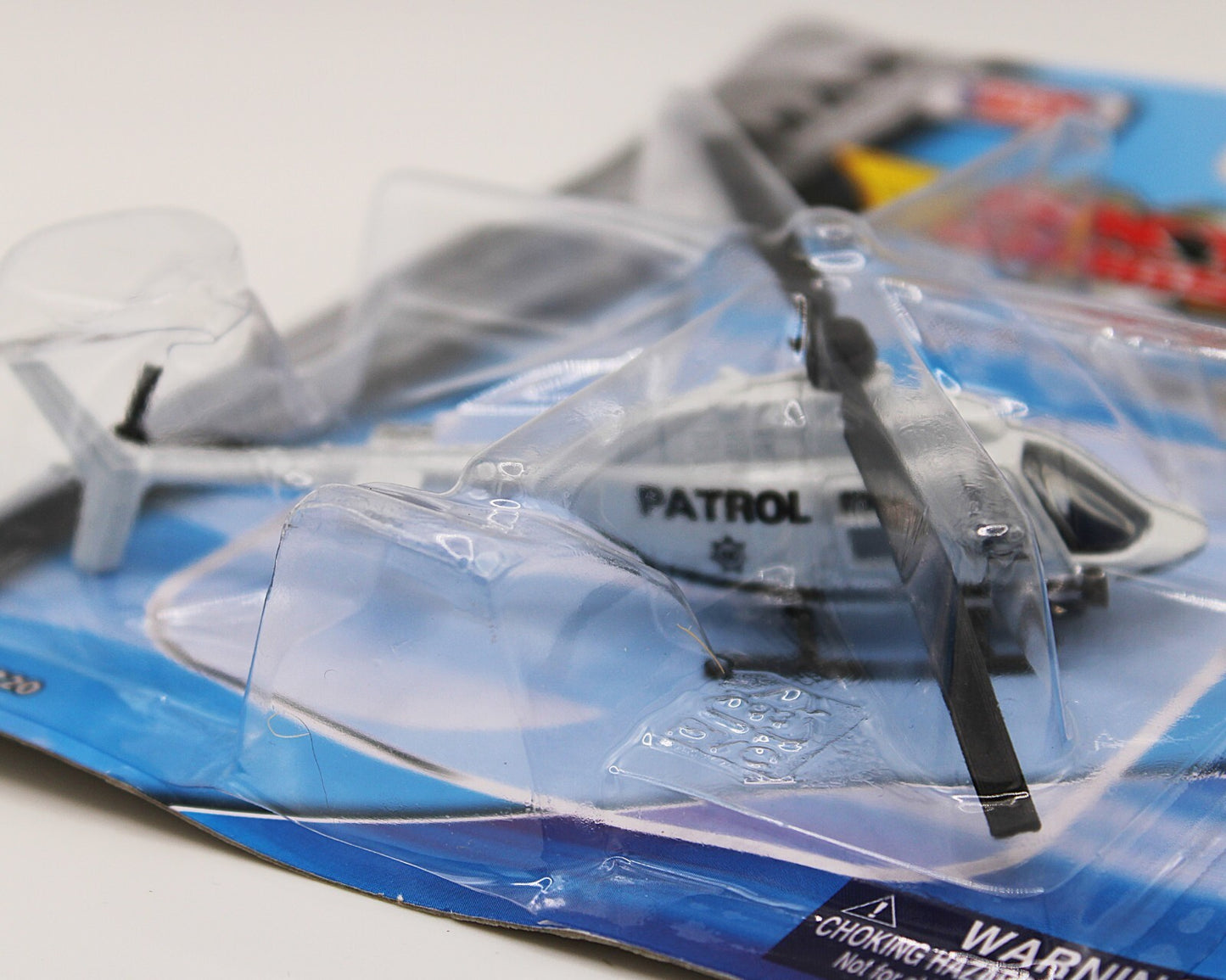 Motor Max Sky Wings Patrol Helicopter Replica Die Cast New 