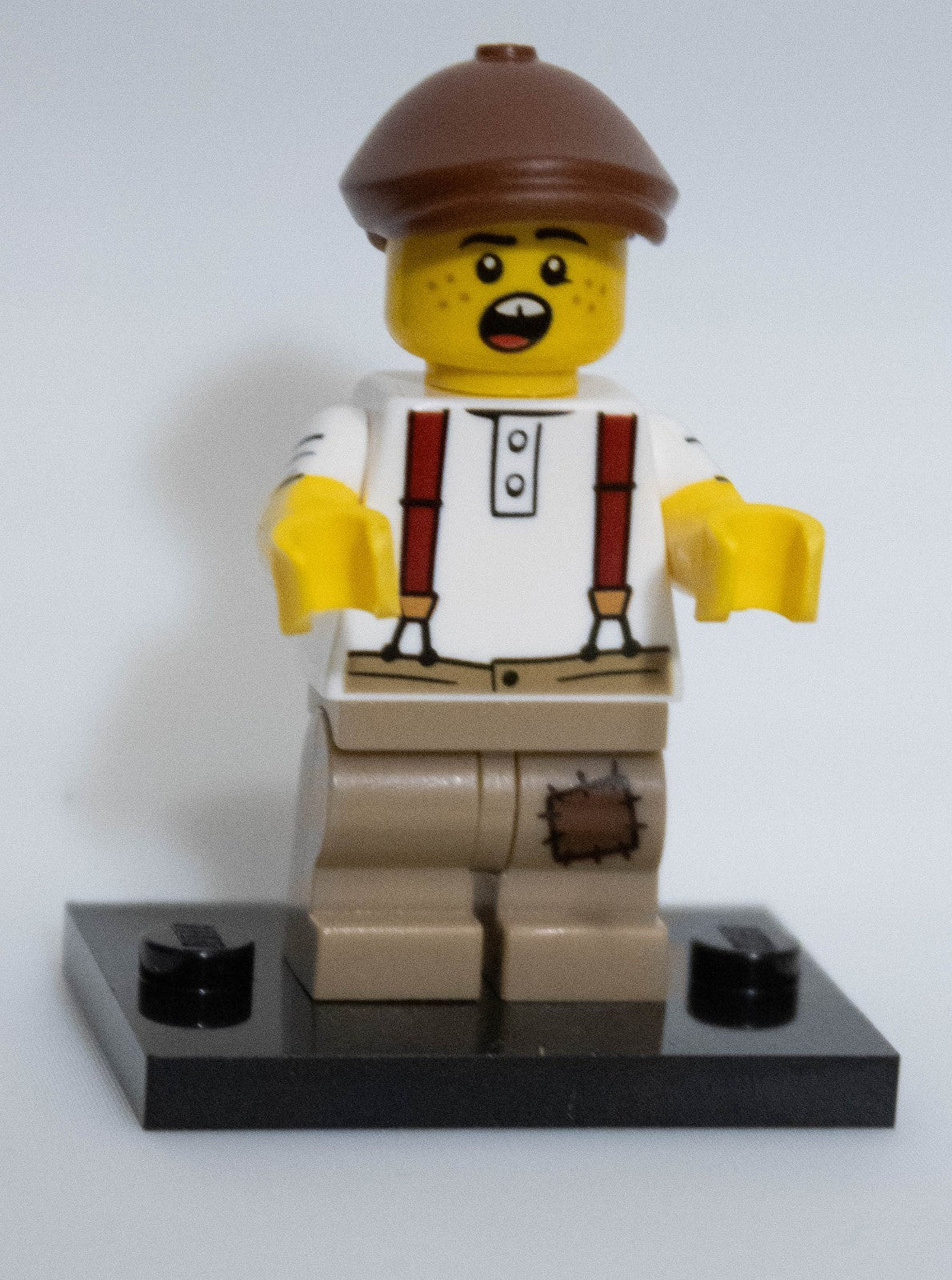 LEGO 71037 Minifigure Series 24 Lot Of 3 Robot Warrior/Referee/Paper Boy