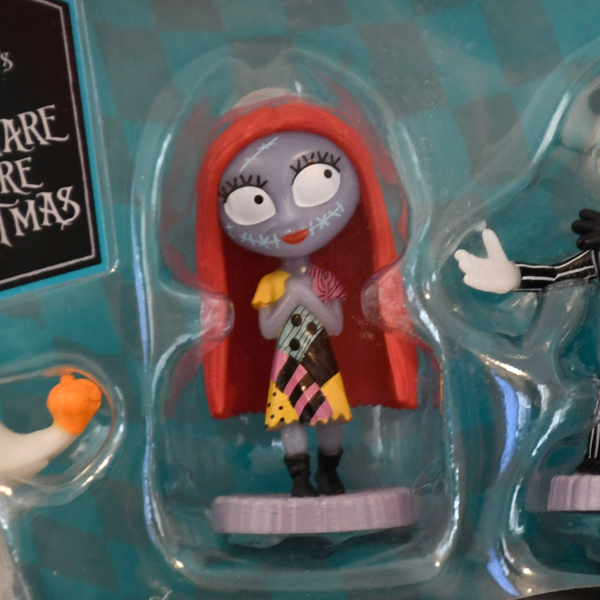 Disney's Nightmare Before Christmas Glow in Dark 5 Piece Minifigure Set