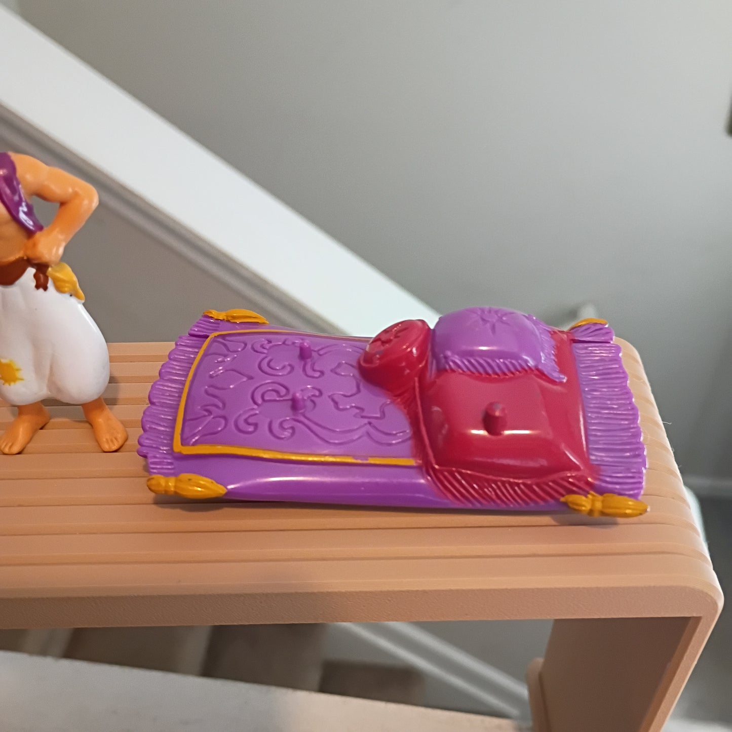 Vintage Lot Aladdin Figurine Jafar and Flying Carpet Toy - Kid's Meals Toys