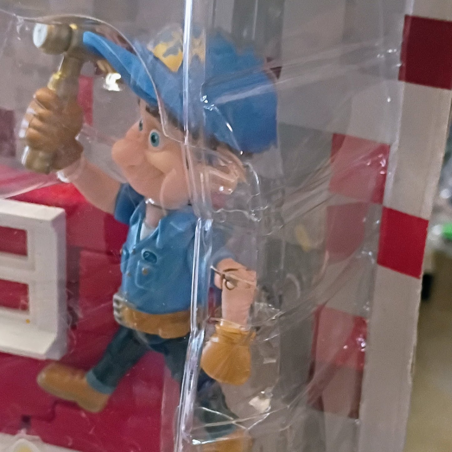 Disney Fix-It Felix Jr Swinging Hammer Wreck-It Ralph Good Action Figure Bad Box