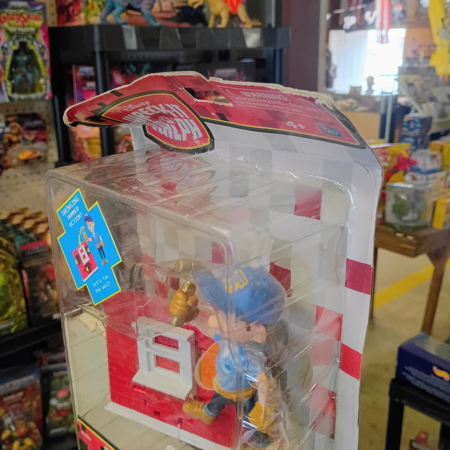 Disney Fix-It Felix Jr Swinging Hammer Wreck-It Ralph Good Action Figure Bad Box