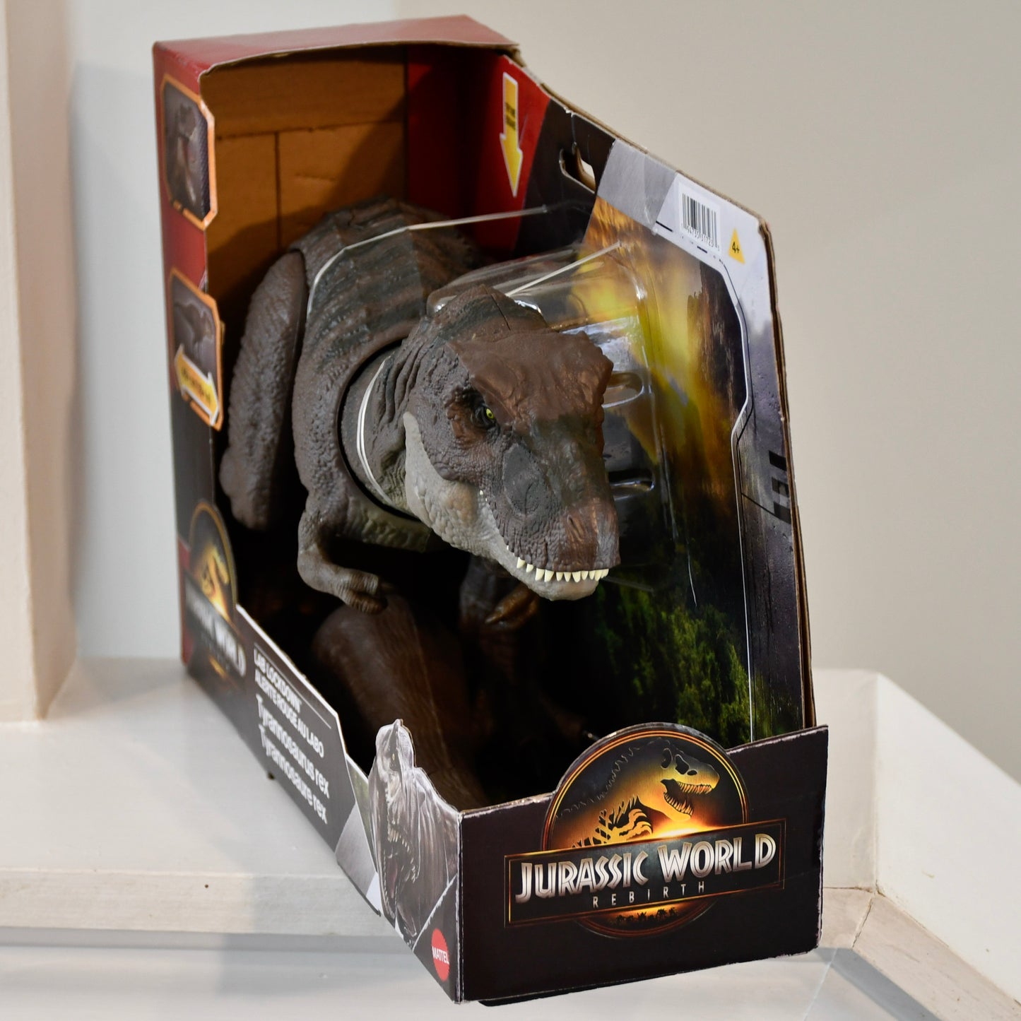 Jurassic World Rebirth Lab Lockdown Tyrannosaurus Rex Dinosaur T-Rex Figure 2024