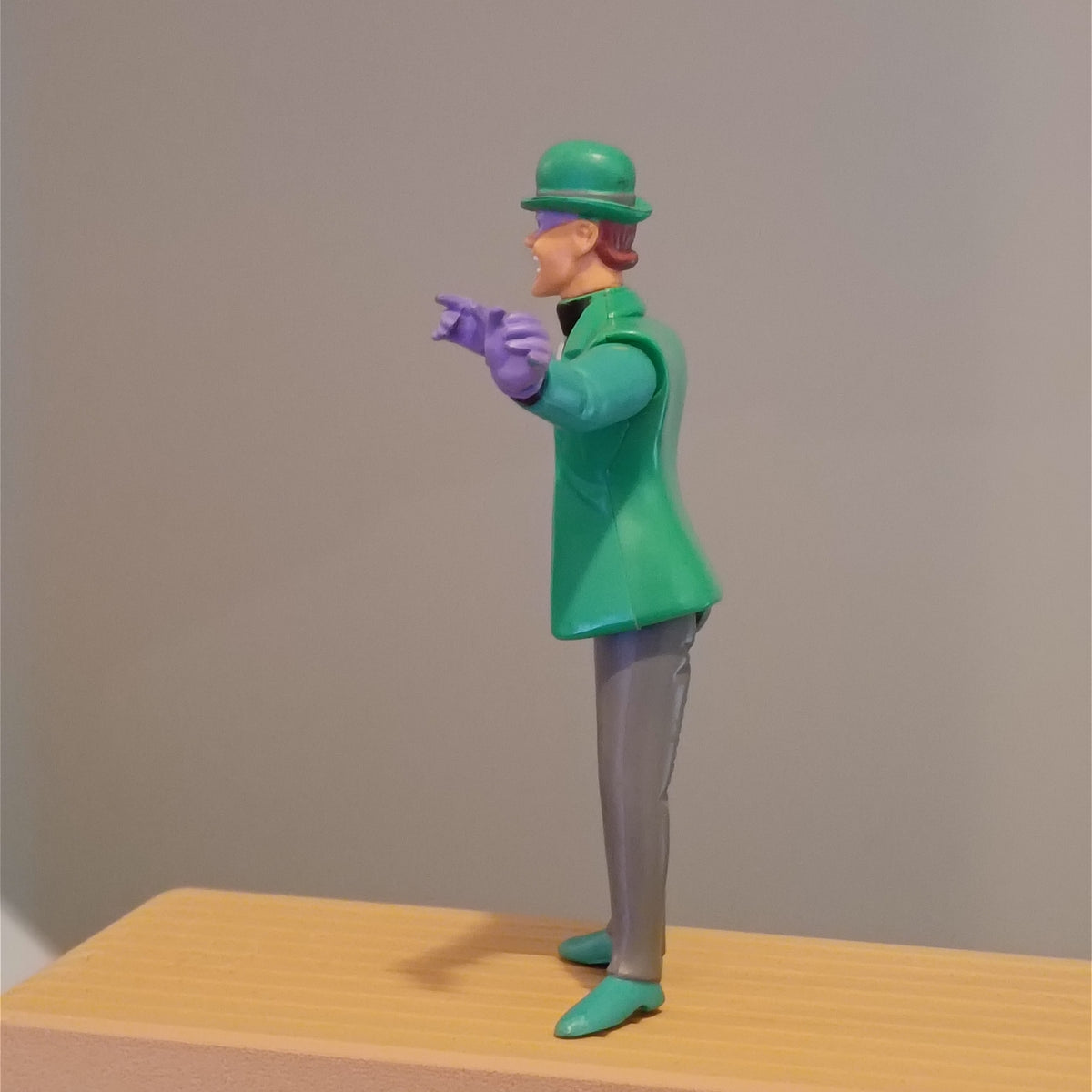 Kenner DC Comics Batman: The Animated Series Villain The Riddler Toy Figure 1992 4.5 Inch